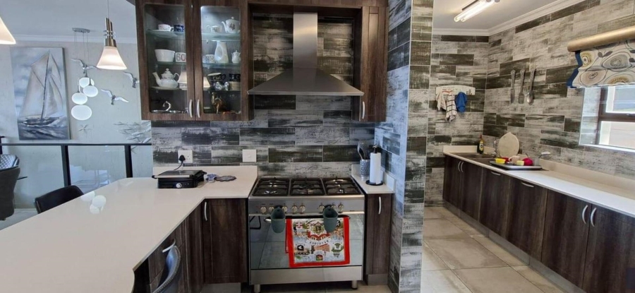 3 Bedroom Property for Sale in Dana Bay Western Cape